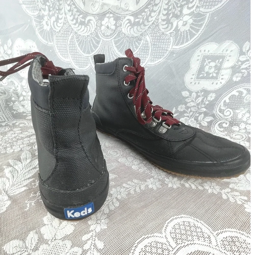 Keds Women's Black Lace Up High Top Leather‎ Winter Boots Burgundy Laces Size 10
